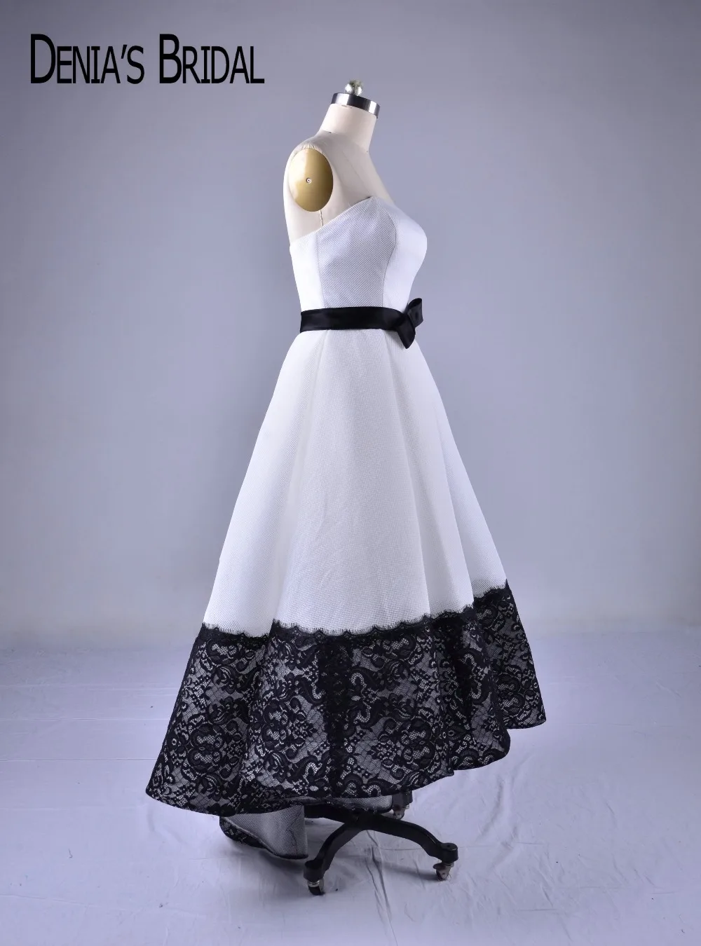 2018 черно-белые вечерние платья с бантом на поясе без бретелек элегантные