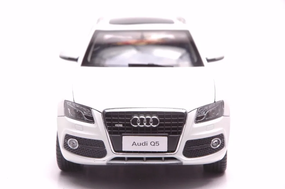 1:18 литая под давлением модель для Audi Q5 2013 Белый внедорожник сплав игрушечный автомобиль миниатюрная Коллекция подарков