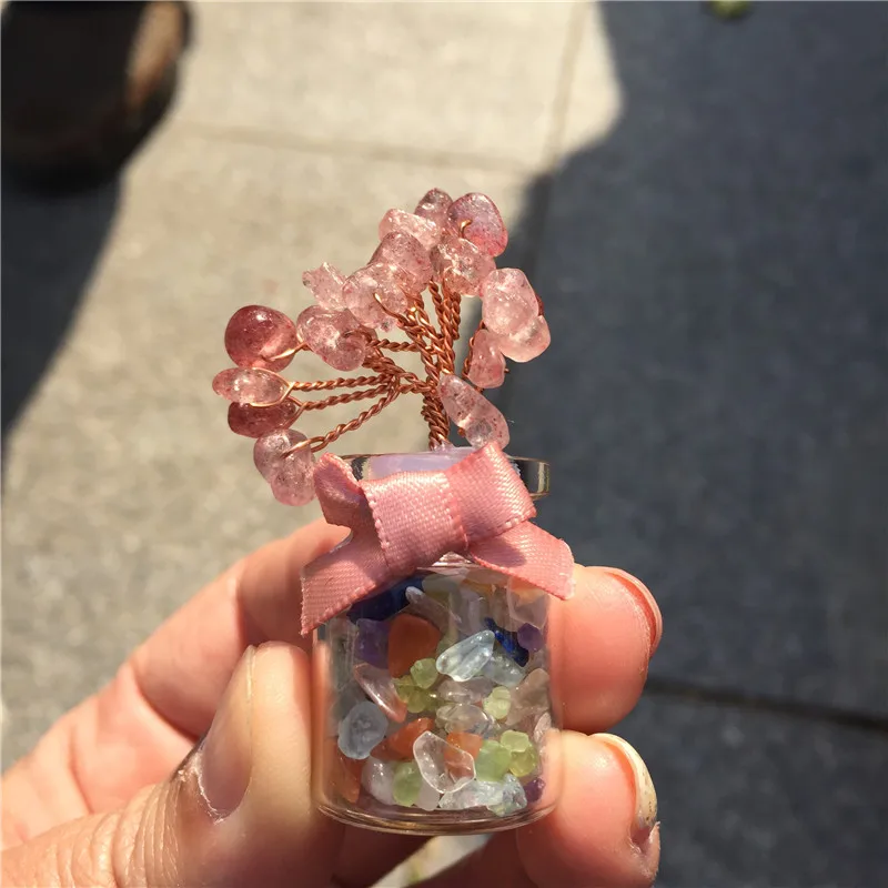 Strawberry Crystal Мини Природные стразы из розового кварца Счастливое дерево аметист цитрин оливин драгоценный камень с симпатичная бутылка украшение Фен-шуй - Цвет: Strawberry Crystal