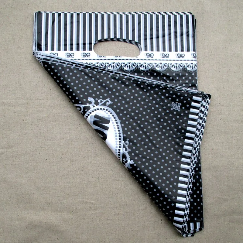 100 шт./лот оптовая продажа разноцветных модных пластиковых сумочек для покупок