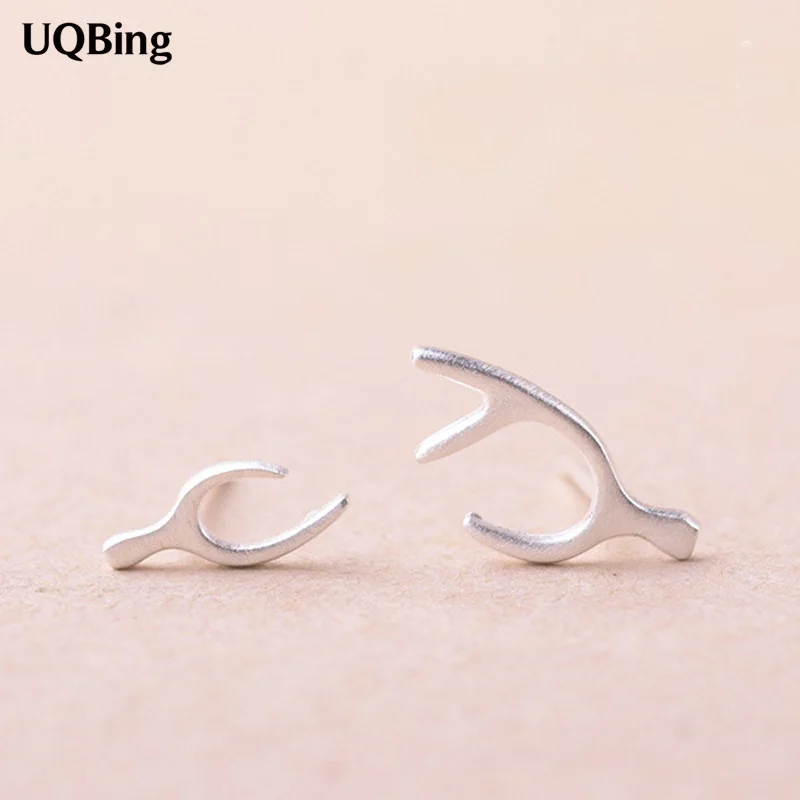 

Серьги-гвоздики женские из серебра 925 пробы