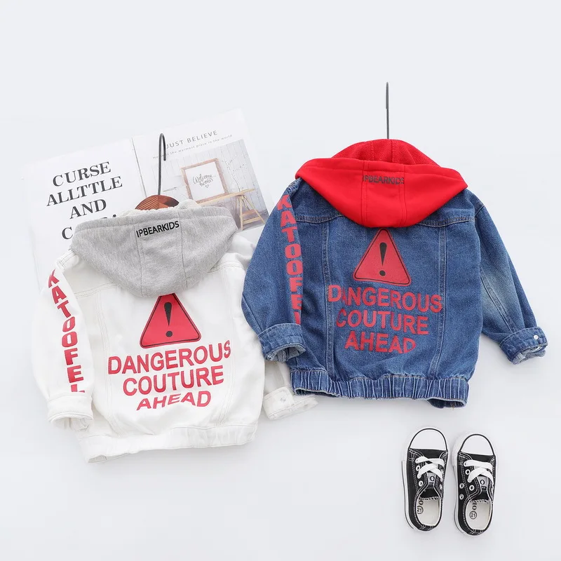 

Джинсовая куртка для маленьких мальчиков, ветровка с буквенным принтом и капюшоном, Весенняя ковбойская одежда для малышей, 2019