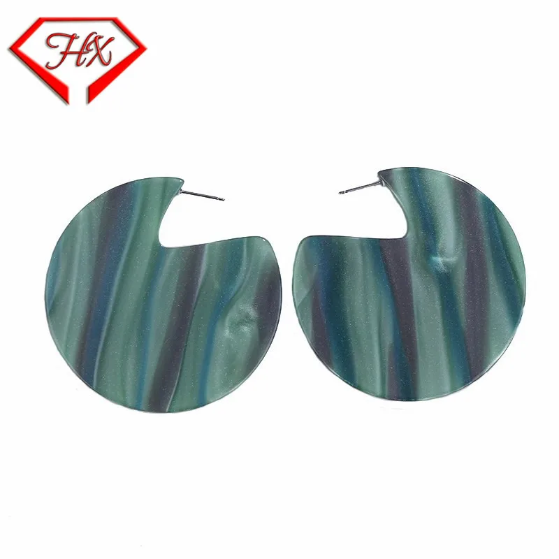 HX C-shaped semi-circular gold foil silver large size resin plate disc earrings 2018 ladies pendants trend popular | Украшения и