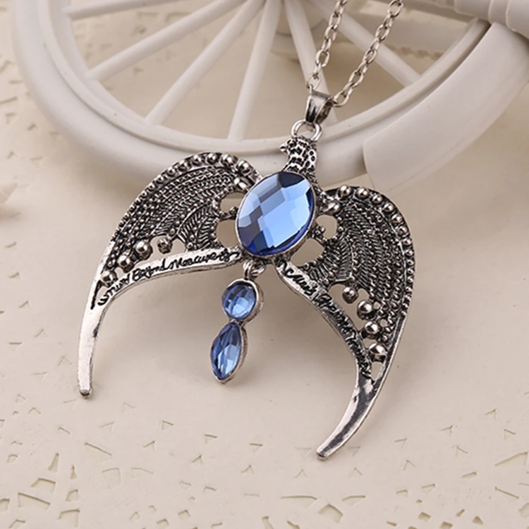 

Eagle Crown Necklace Diadem Queen Blue Crystal Pendant Vintage Retro Steampunk Exaggerate Antique Silver Color Jewelry Wholesale