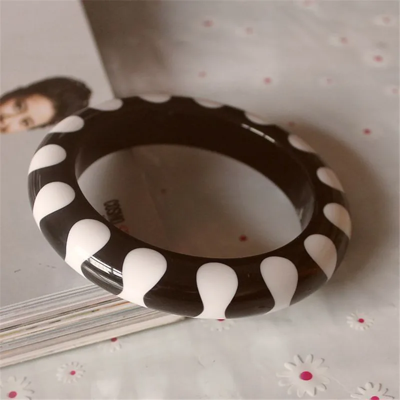 Модный браслет новинка 2014 чистый и свежий тихий элегантный простой черно белый с