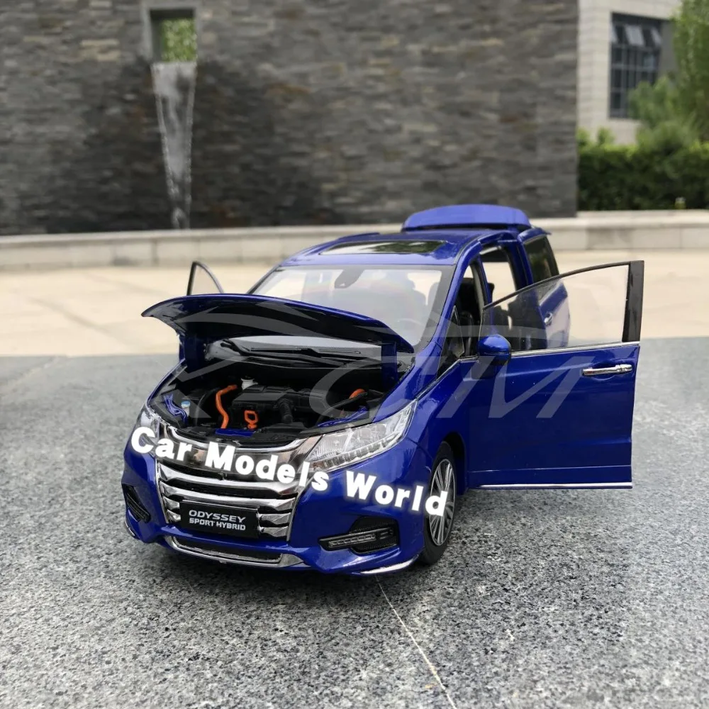 Литая модель автомобиля для odysley Sport Hybrid 1:18 (синий) + маленький подарок!|Наземный