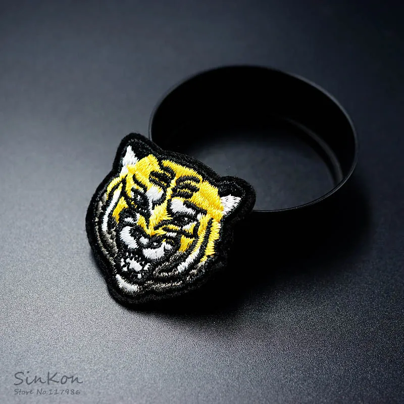 Размер тигра: 3 7x3 7 см патч для пришивания утюгом вышитая аппликация ткань куртки