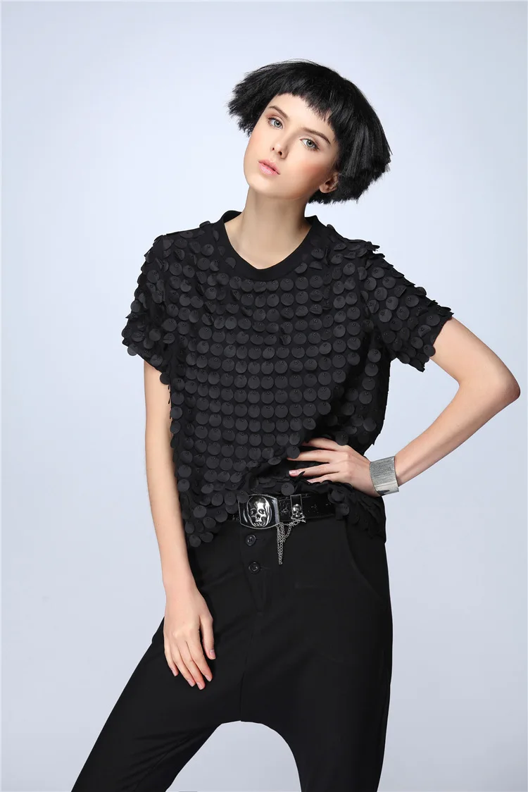 Женская шифоновая футболка с короткими рукавами черная свободная 3d декором лето