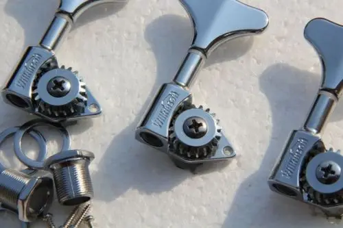 

4 R WJB-750 Chrome Guitar Machine Heads (Right Hand) - New Parts