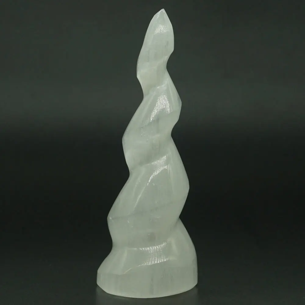 Спиральный Рог единорога из селенита 98 мм резьба сатин СПАР Хрустальный