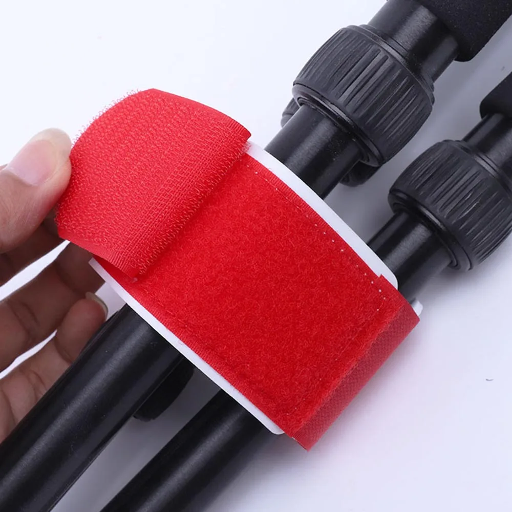 Цельнокроеное платье Лыжный спорт Сноуборд в виде галстука бабочки и лыжные