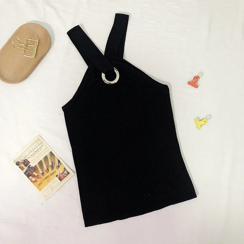 Женский летний топик без рукавов однотонный облегающий Топик с лямкой на шее