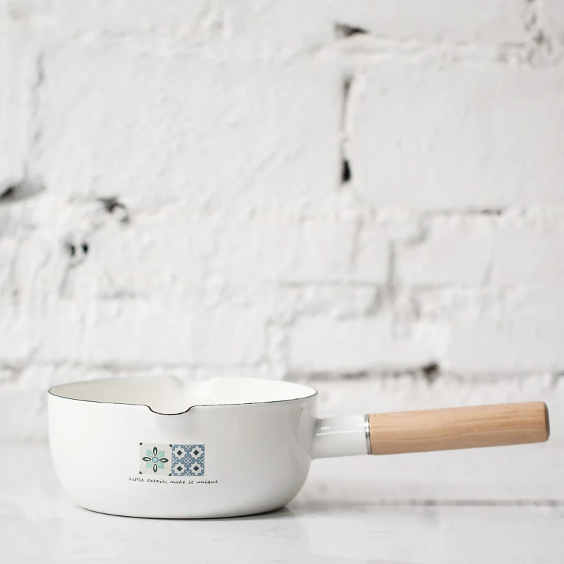 Эмалированная кастрюля с одной деревянной ручкой белая для супа молока|soup pot|enamel