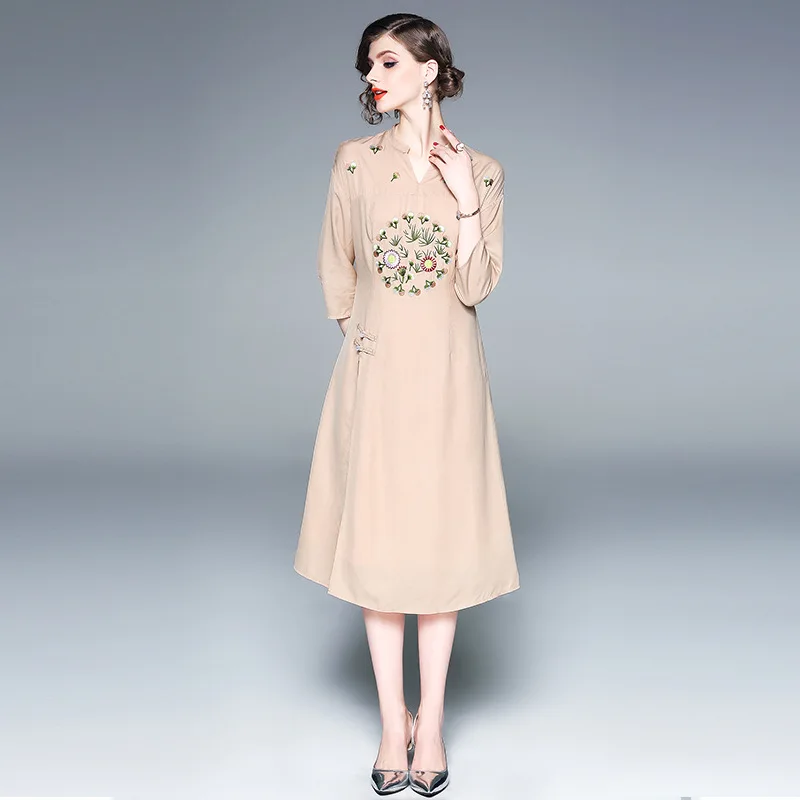 Spring 2019 Floral Embroidery Dress Women Elegant Cheongsam Three Quarter Sleeve Mandarin Collar Female Slim Dresses | Женская одежда