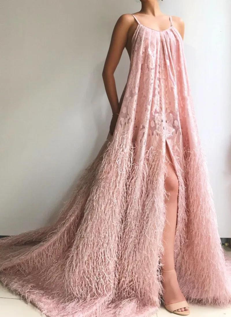 Attractive Prom Dresses Spaghetti Lace Appliques Feather Side Split A Line Evening Gowns Backless Sweep Train Guest Party Dress