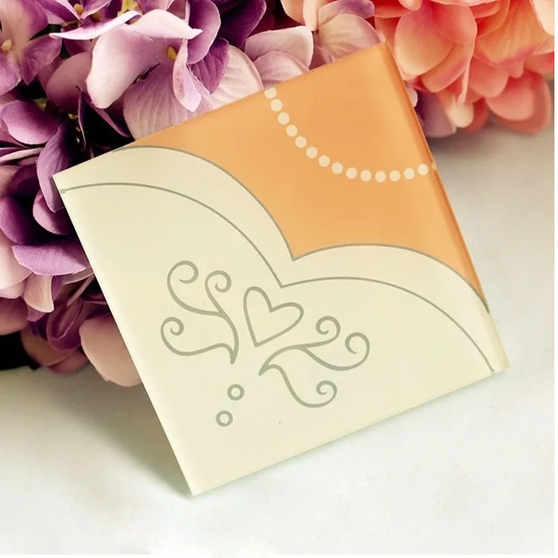 Подарок на свадьбу и подарки для гостей-платье жениха невесты стеклянная кружка