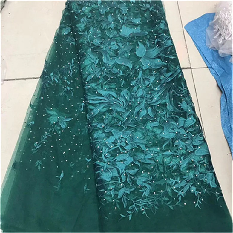 Кружевная ткань цвет шампанского золотой французский с цветами из тюля бусинами