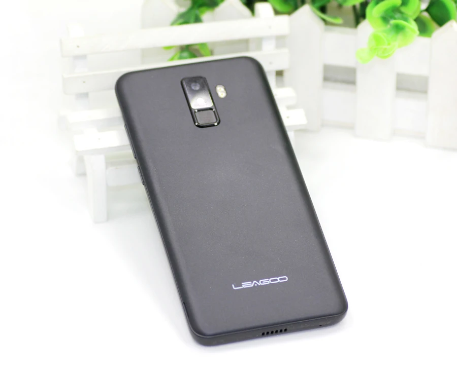 Leagoo M9 18:9 полный экран четыре камеры Android 7,0 MT6580A 5," четырехъядерный 2 Гб ОЗУ 16 Гб ПЗУ 8,0 МП отпечаток пальца 3g WCDMA мобильный телефон
