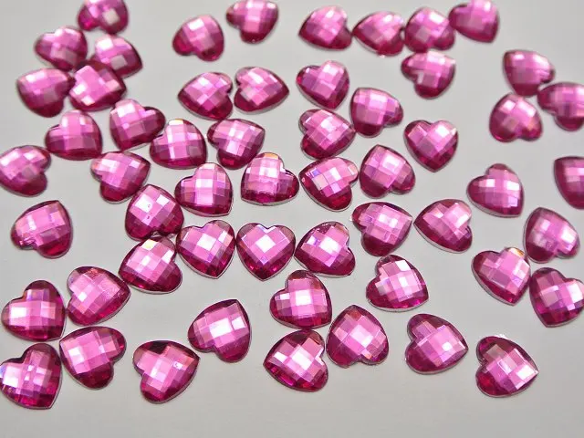 Акриловые граненые сердечки разных цветов без отверстий 12 мм х 100 шт. аксессуары