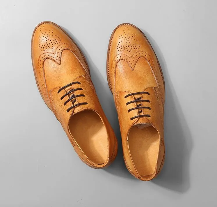 

Carved Brogue Shoes Men Lace Up Genuine Leather Smart Casual Pointed Toes Shoes Summer Vintage Flats Loafers New Arrival