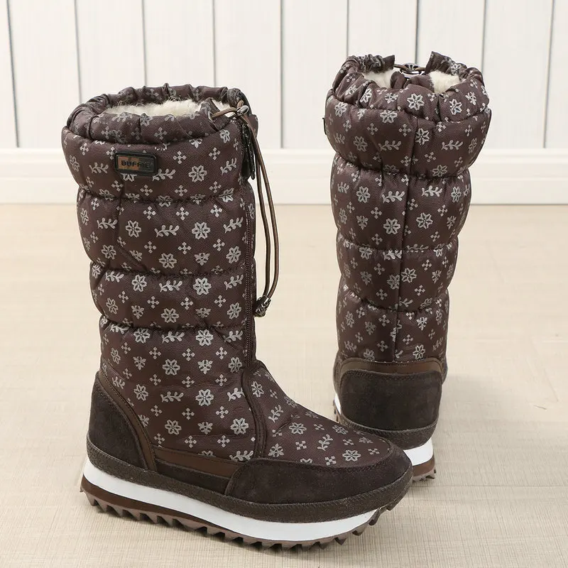 Женские сапоги с натуральным мехом зимние коричневого цвета 50% натурального меха