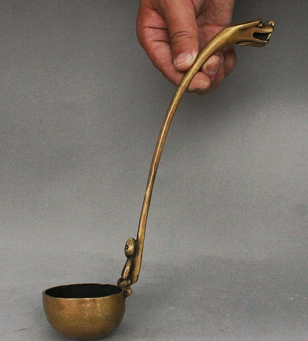 Chinese Dynasty Palace Pure Bronze Dragon Head Handle People Scoop Statue | Дом и сад