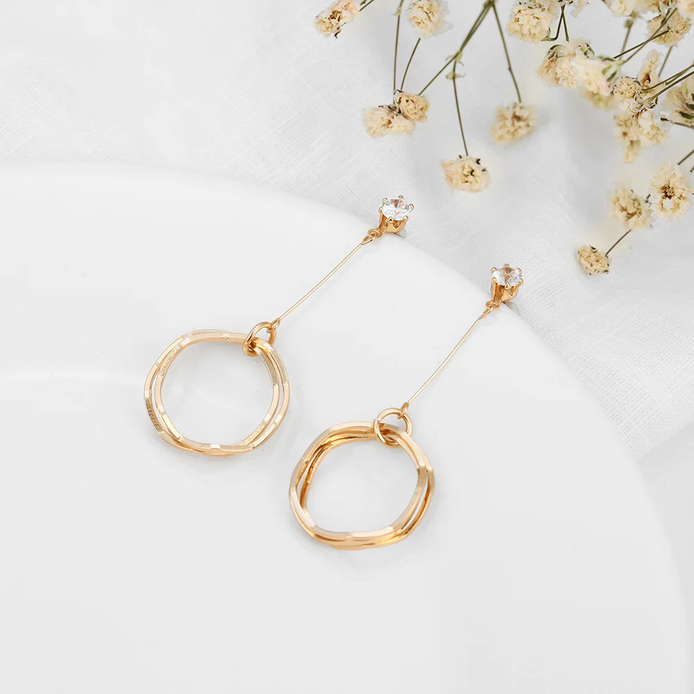 

2019 new earrings fashion round earrings women's fashion simple earrings temperament sweet earrings