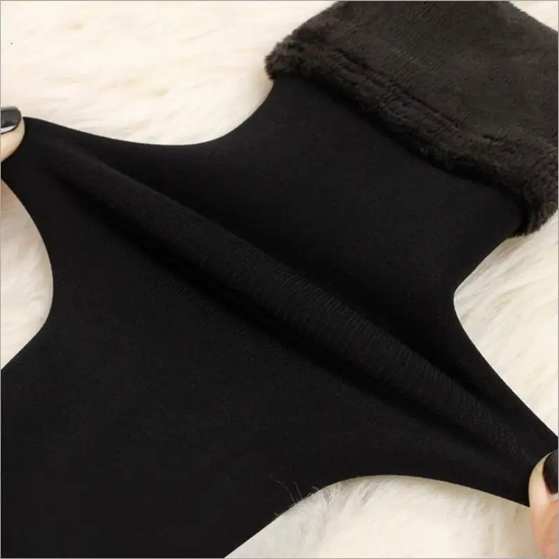 

Women's Socks & Hosiery