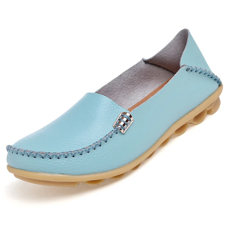 Light Blue Летняя женская повседневная обувь из натуральной кожи ярких цветов; коллекция года; Модные дышащие массажные туфли на плоской подошве без застежки; большие размеры 35-44 - Цвет: Light Blue