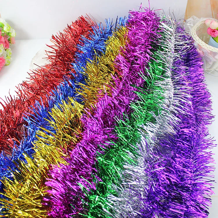 Костюм в полоску с рождественской тематикой: лента гирлянда Новогоднее