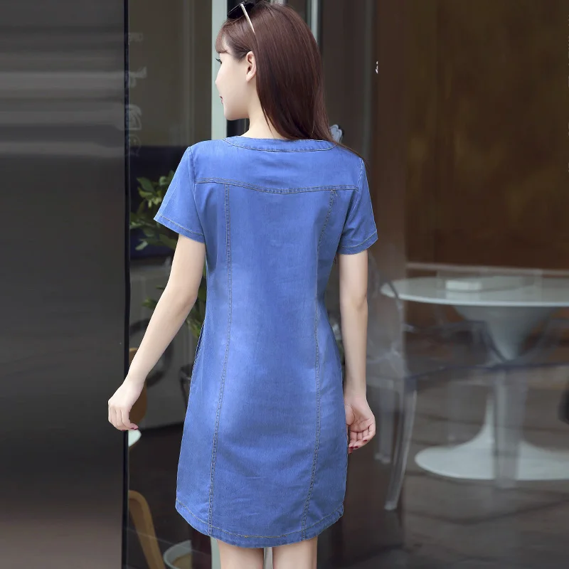 Женское джинсовое мини платье однотонное облегающее большого размера с