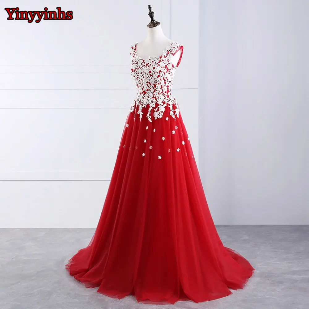 Красное длинное вечернее платье с кружевной аппликацией А силуэта из тюля