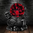 Черный коготь держит череп ужас освещение плазменный шар сенсорный реагирующий настольная лампа декоративное освещение Figruine статуя