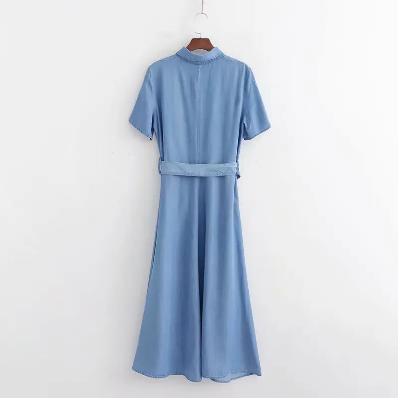 Летнее платье-рубашка из денима однобортное платье с отложным воротником и