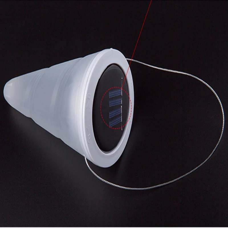 Уличные светодиодные фонари на солнечной батарее в форме конуса