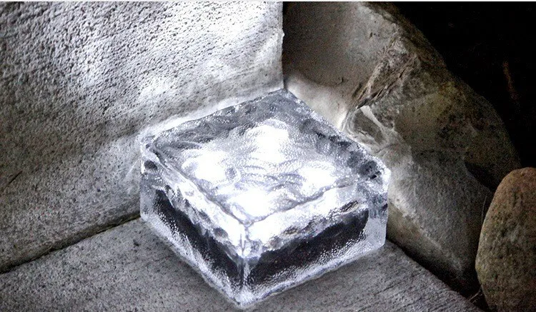 저렴한 5 개/몫 방수 Ip68 태양 빛 크리스탈 얼음 유리 플라스틱 정원 조명 야외 계단 램프