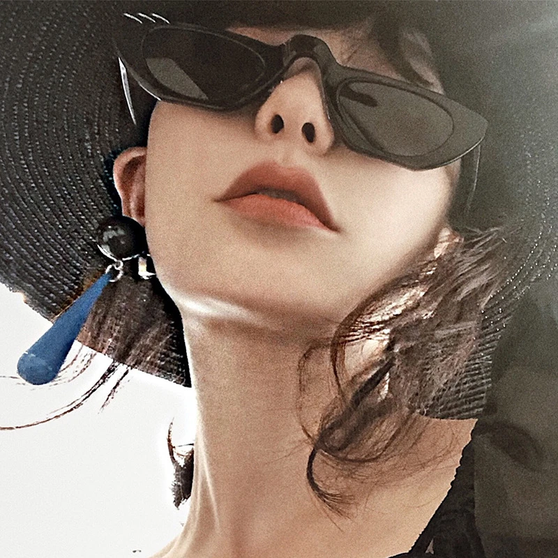 Женские и мужские солнцезащитные очки в овальной оправе Классические стиле