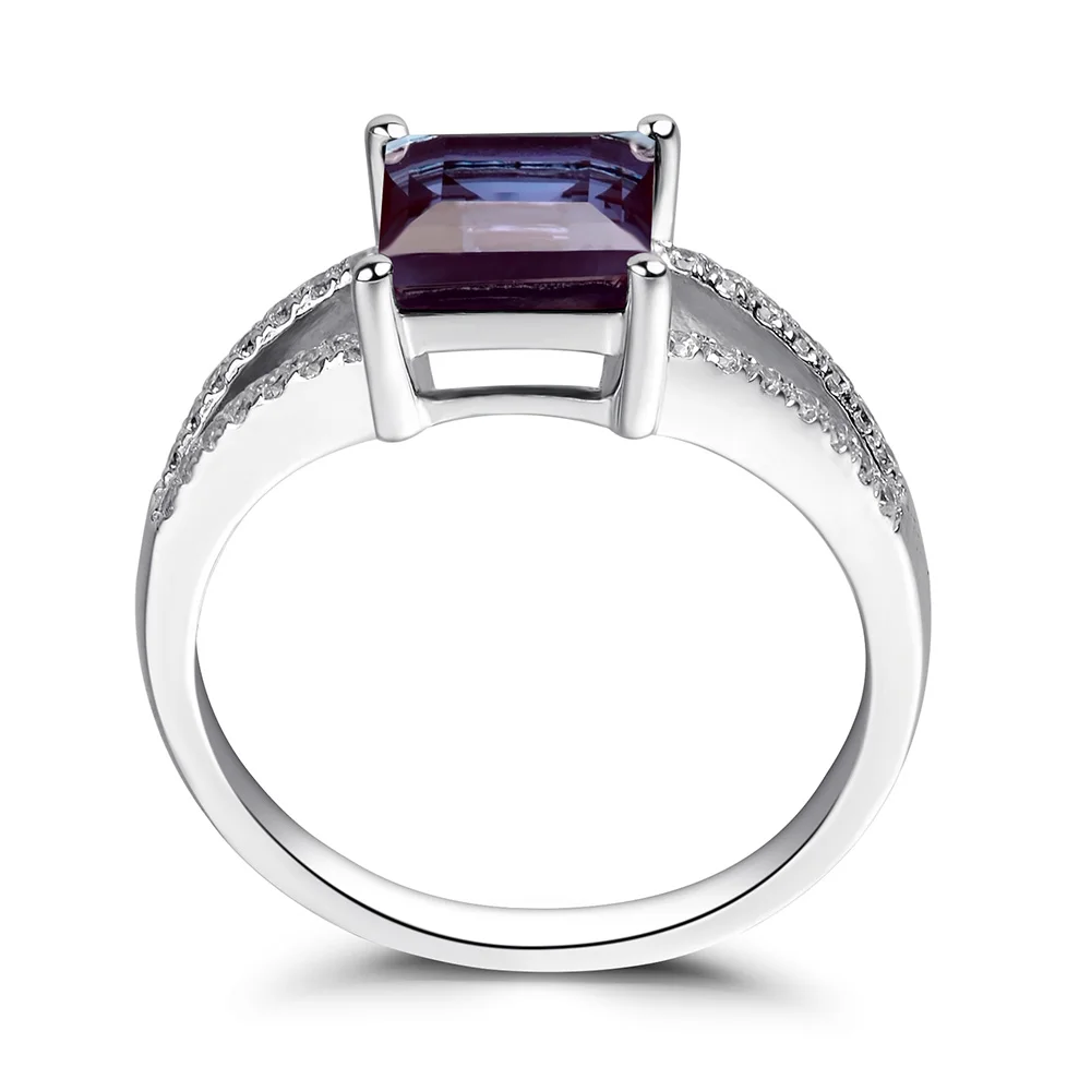 Женское кольцо с квадратной огранкой обручальное из серебра 925 пробы разрезом и