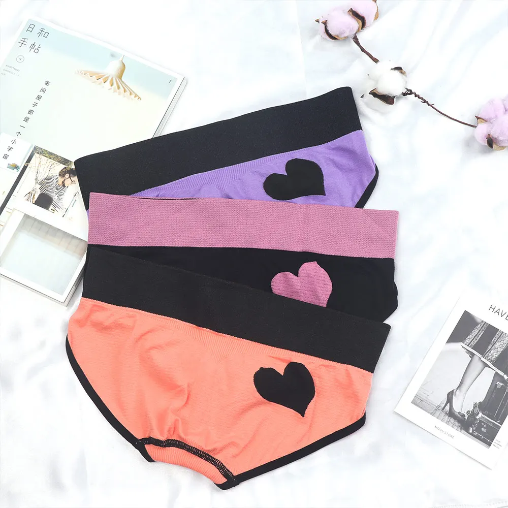 Милые женские трусы с узором в виде сердца бесшовные из хлопка удобные трусики