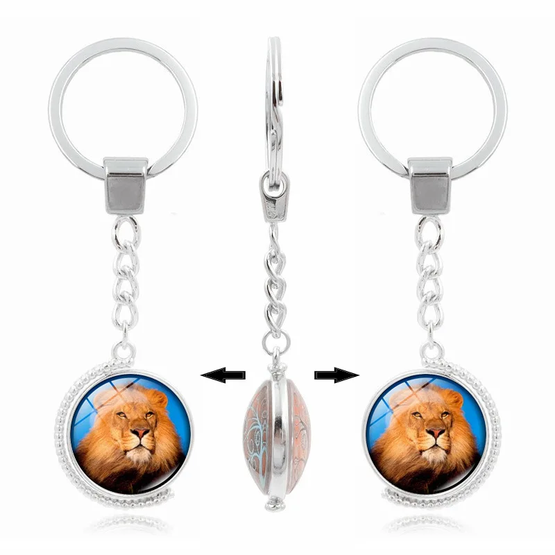 Посеребренные ювелирные изделия со стеклянным кабошоном с рисунком льва