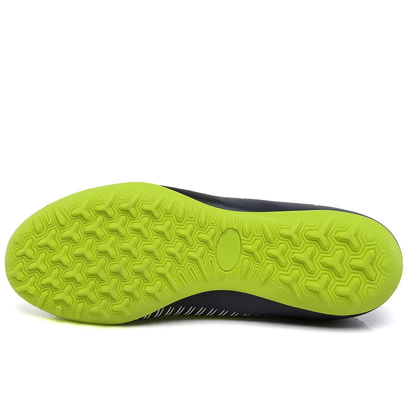 Домашние футбольные бутсы кроссовки для мужчин дешевые отличные оригинальные