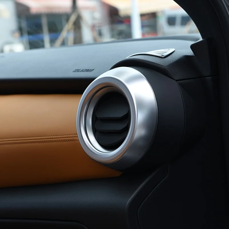 

For Nissan Kicks Accessories 2016-2018 ABS Matte/Carbon fibre Car left and right air outlet Decoration Cover Trim Car Styling