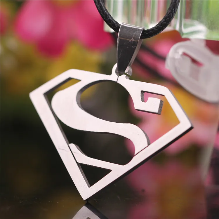 Samyueng 2016 титана Супермен Logo Shaped S подвеска из нержавеющей стали Тритий ожерелье