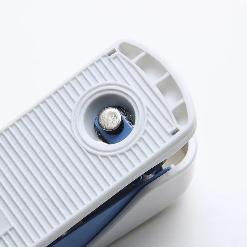 

School Office Supplies Stationery New Medium Stapler Paper Binding Binder Book Lightweight Durable Can Be Bound 15mm Thickness