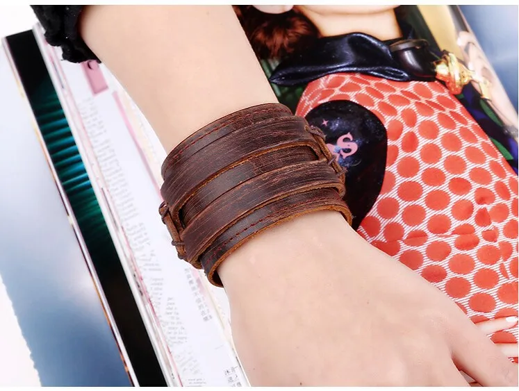 В стиле панк-рок Джонни Деппом старинные широкие кожаные браслеты мужские