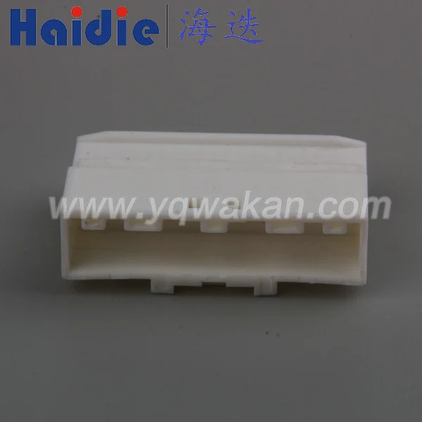 

1set 40pin Toyota Corolla dashboard male plug auto wiring harness unsealed connector 6098-5585