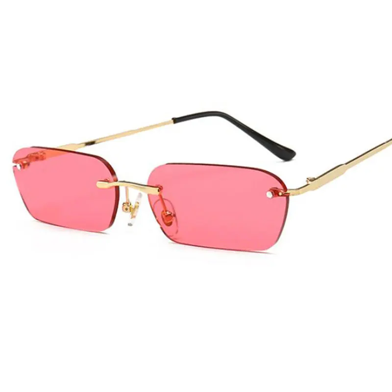 Маленькие прямоугольные солнцезащитные очки темно-красного цвета с небольшой