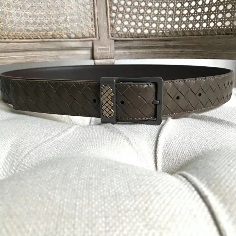 2019 New pattern Cowhide belt High-quality Genuine leather belt Needle buckle Man Adjustable length