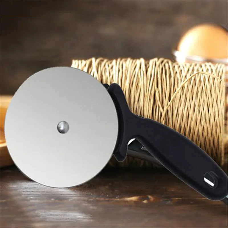 Stainless steel crepe knife Pizza Baking Tools Big Rubber Handle Wheel round rotating special wheel cutter cutting | Дом и сад