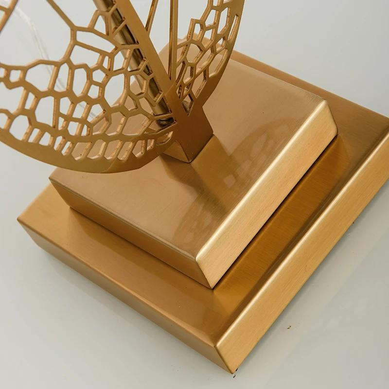 Столиковые лампы FUMAT Gold Metal Stand для спальни, гостиной, отеля, кабинета, современный дизайн с тканевым абажуром в виде листьев, внутренний светильник.